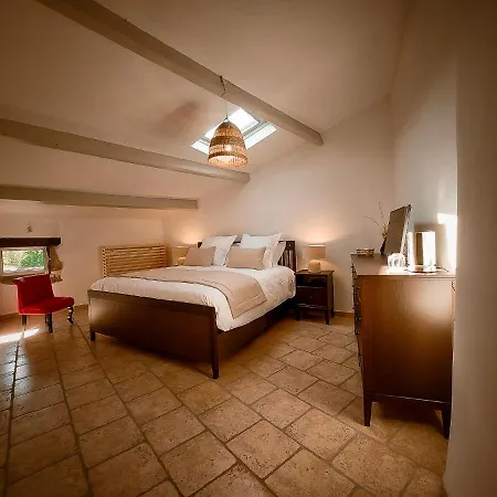 Les Lauriers Roses - Maison D'hotes Bed & Breakfast Barjac (Gard)